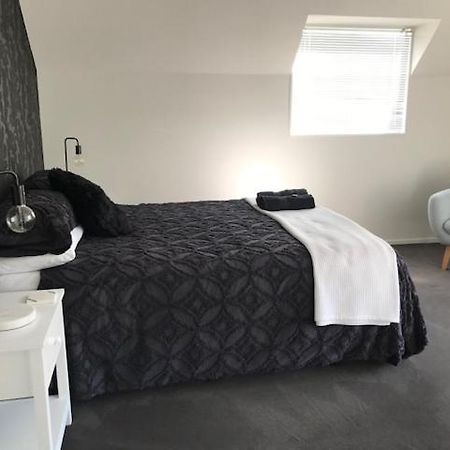 Home By Hagley Park Christchurch Extérieur photo