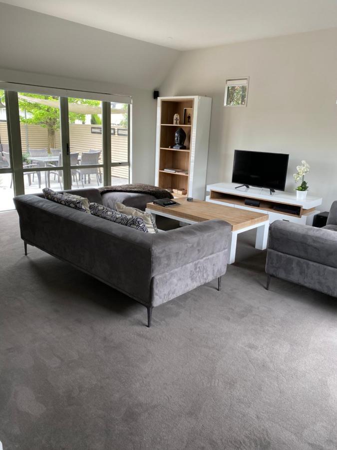 Home By Hagley Park Christchurch Extérieur photo