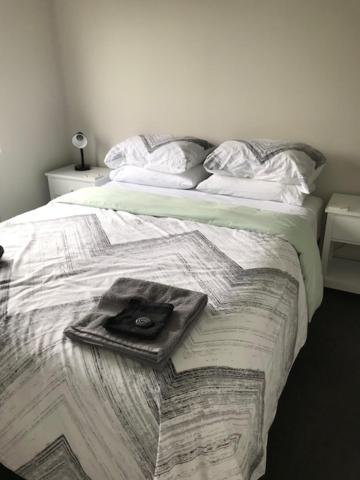 Home By Hagley Park Christchurch Extérieur photo