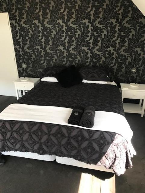 Home By Hagley Park Christchurch Extérieur photo